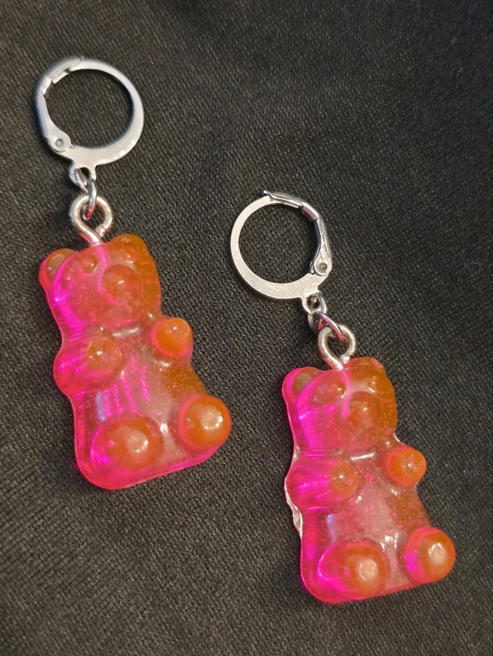 💚 Hot Pink Gummy Bear Dangle Earrings - Picture 4 of 4